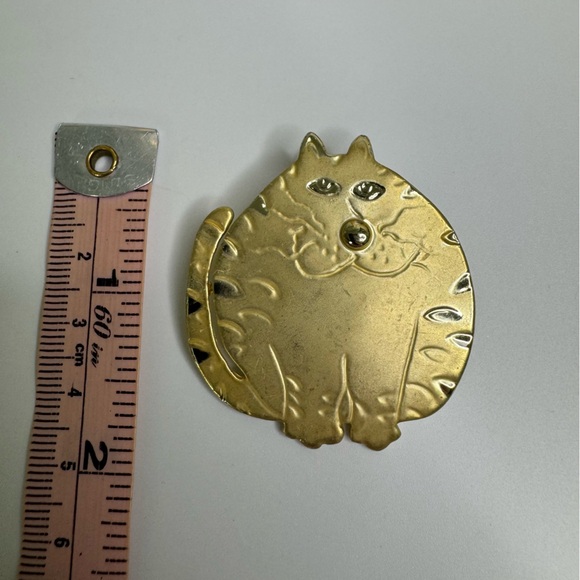 Gold Fat Cat Brooch Personality Smiling Smirking Comical Kitty Vintage Pin - Picture 5 of 8